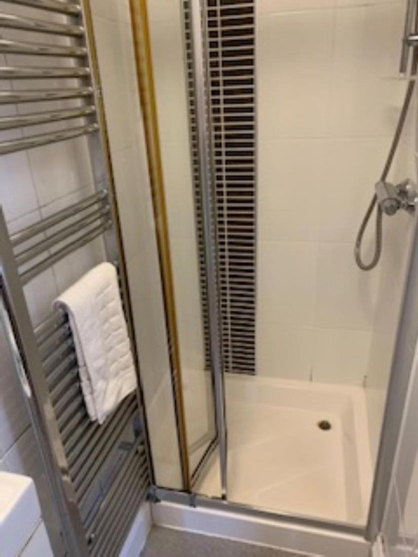 Goodrington Lodge Holiday Apartments Пейнтън Екстериор снимка