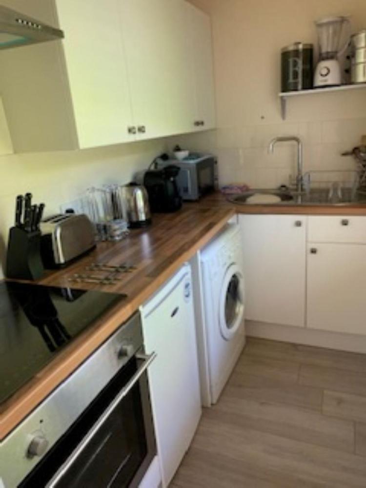 Goodrington Lodge Holiday Apartments Пейнтън Екстериор снимка